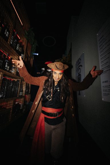 comédien-homme-occitanie-chris-leylan-pirate-jack-sparrow